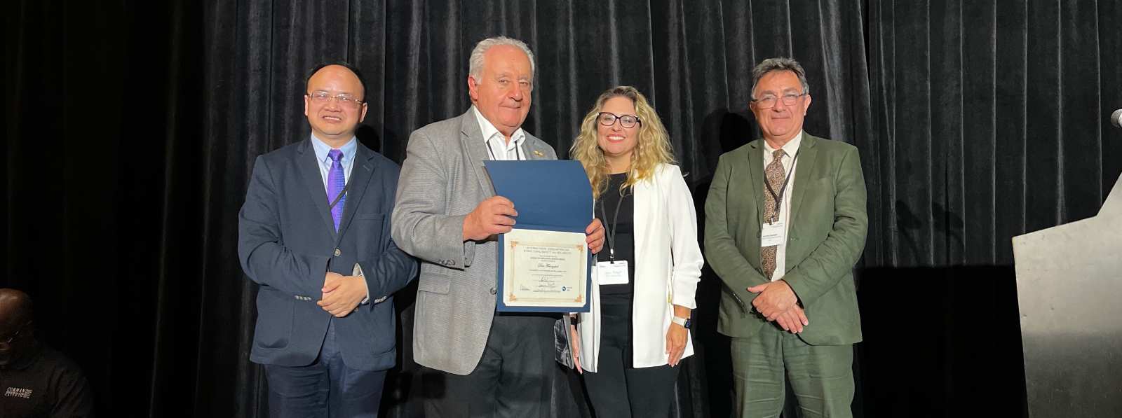 Frangopol receives his award